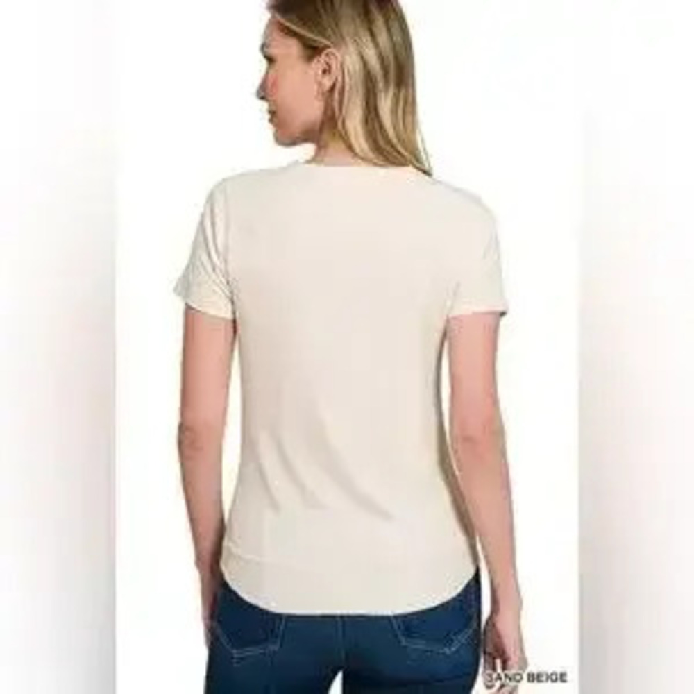 Zenana Ribbed Curved Hem Round-Neck Tee - Picture 3 of 4